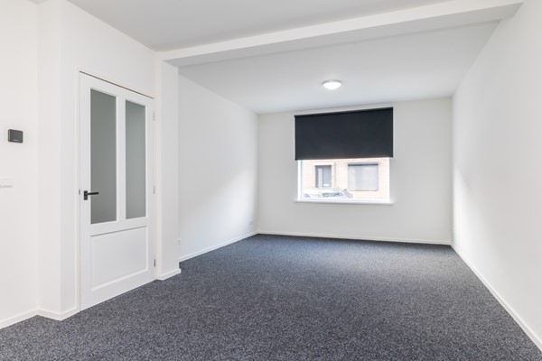 Foto - Te koop: Verrassend ruime geheel gemoderniseerde (2025-2026) halfvrijstaande woning uit 1936 nabij centrum Hoensbroek